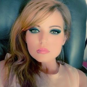 Meet your Posher, Caryl